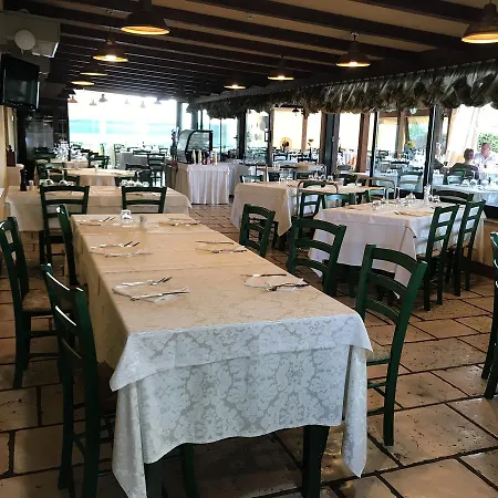 Della Luna Otel Fogliano Marina