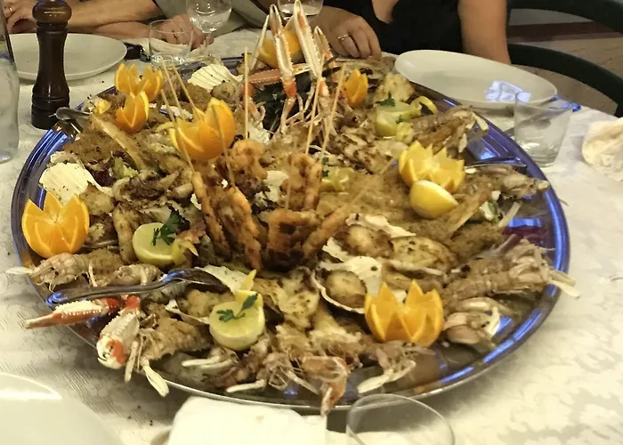 Della Luna فندق Fogliano Marina