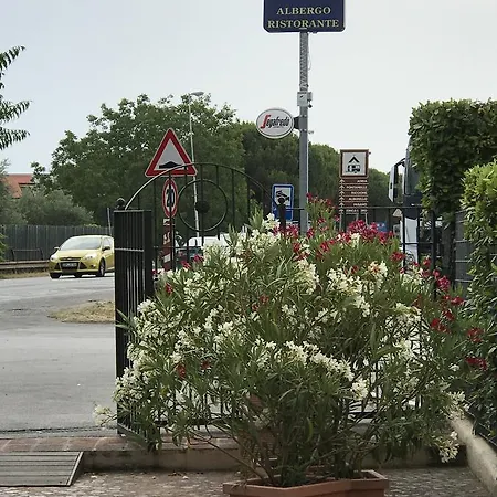 Della Luna