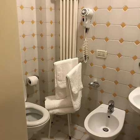 Della Luna Fogliano Marina