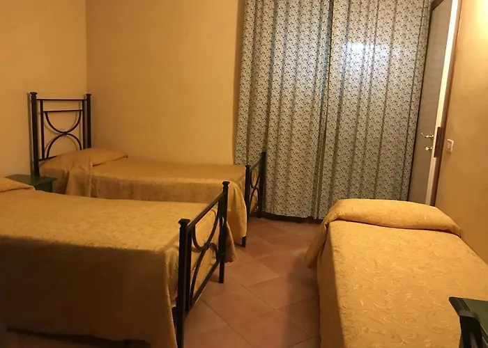 מלון Della Luna *