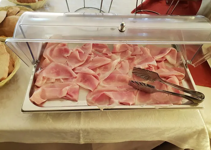 מלון Della Luna *